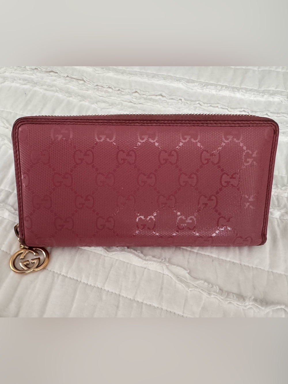 Gucci Glossy GG Patent Zip Wallet - Dusty Rose